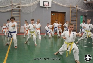 kata-klass-po-kiokushinkay-karate-v-klube-sin-10